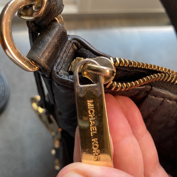 Michael Kors Shelley Convertible Shoulder Bag - Picture 8 of 8